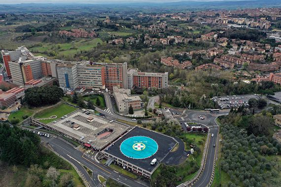 L'ospedale di Siena e la superficie di atterraggio per l'elisoccorso